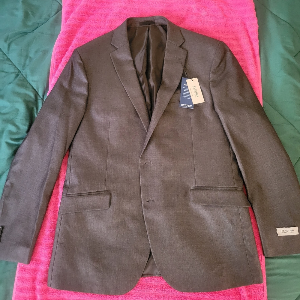 Kenneth Cole Reaction Men's Techni-Cole 2-Piece Suit Gray 46W X 40L